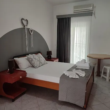 Apartment Center 3 *