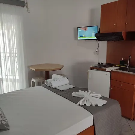 Apartment Center 3 *